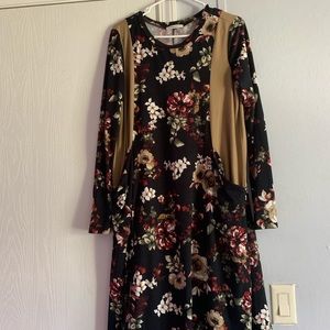 Boutique floral midi dress